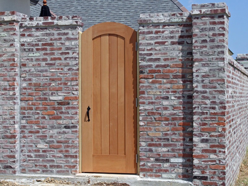 Wood Fence & Gates in St. Francisville